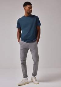 Street One MEN IN UNI - Jednoduché tričko - blau