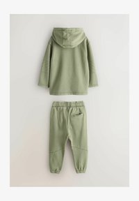 Valimata, khaki green