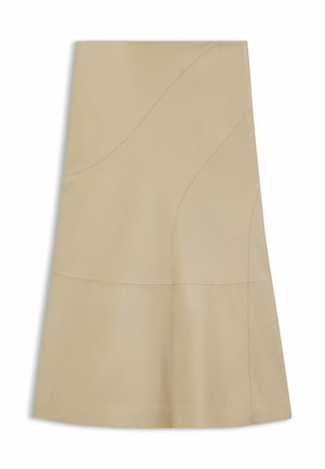 Beige leren rok met een flared ontwerp, voorzien van gebogen naden en contrasterende stiksels. Soepele textuur, knielange snit.
