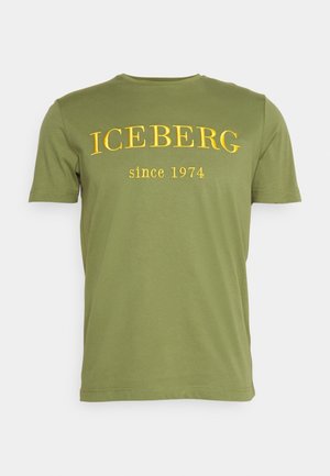 Olivgrünes Baumwoll-T-Shirt mit Rundhalsausschnitt, kurzen Ärmeln und gelber, gestickter Schrift "ICEBERG seit 1974" auf der Vorderseite.