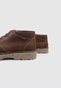 CallagHan Bottines à lacets - camel