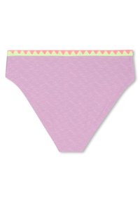 Slip en coton violet clair avec une finition texturée. La ceinture arbore un motif en zigzag rose vif et vert sur le dessus.