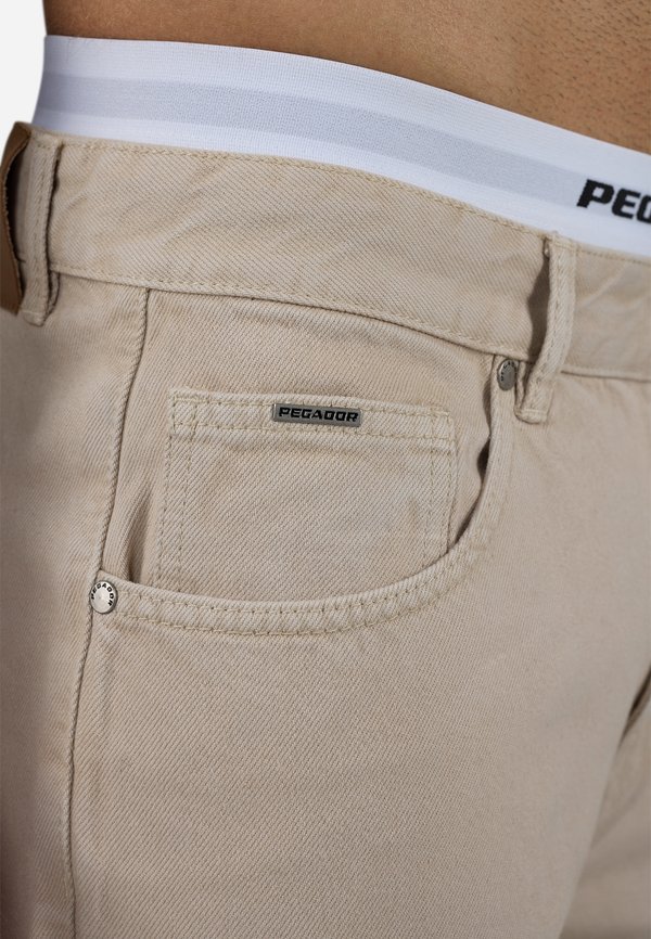DAREL WIDE - Relaxed fit jeans - washed light beige4