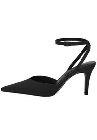 Klasične pete - black