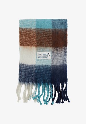 Eșarfă în carouri dintr-un material moale, având nuanțe de albastru, maro și alb. Terminată cu margini franjurate și o etichetă care spune "LUCRURI BUNE VOR VENI."