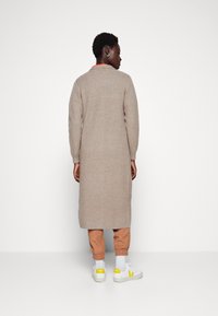 Object OBJMALENA LONG CARDIGAN - Neuletakki - fossil