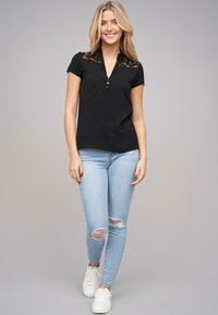 Cloud 5ive MIT DEKO KNOPFLEISTE - Bluse - black