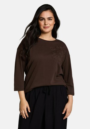 TOM TAILOR, T-SHIRT STRIPE WITH FLOWER PATCHES - Longsleeve - java dark brown