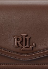 Lauren Ralph Lauren NAPPA LEATHER MEDIUM SAWYER BAG - Borsa a tracolla - dark mahogany