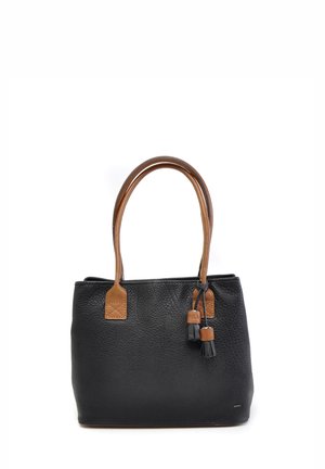 Zwarte leren tote bag met twee tan handvatten, met een gestructureerd oppervlak, vierkante accenten en een decoratieve tas aan de zijkant.