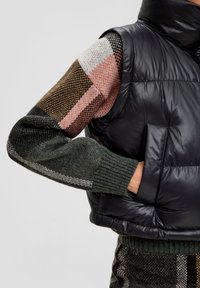 s.Oliver MIT ABNEHMBAREN ÄRMELN - Winterjas - schwarz