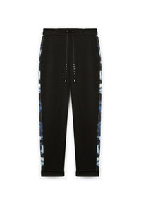 Černé tapered joggers se stahovací šňůrkou v pase, s modro-bílými vzorovanými detaily po stranách a s manžetami.