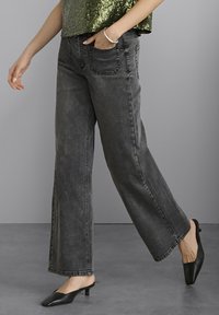 Kaffe Platėjantys džinsai - grey vintage wash