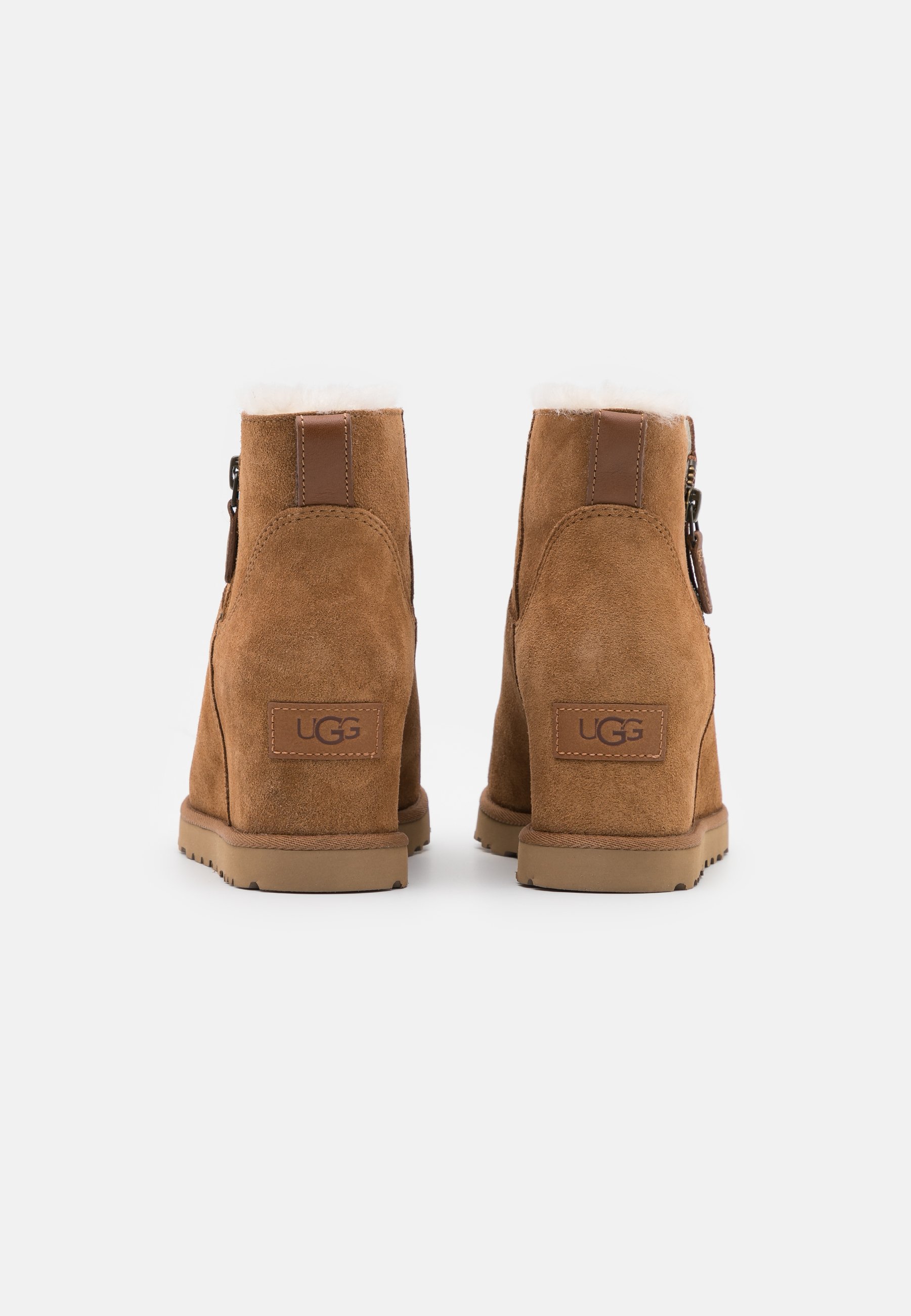 UGG CLASSIC FEMME ZIP MINI Stövletter med kilklack UGG POTRERO Stövletter med kilklack chestnut Zalando.se