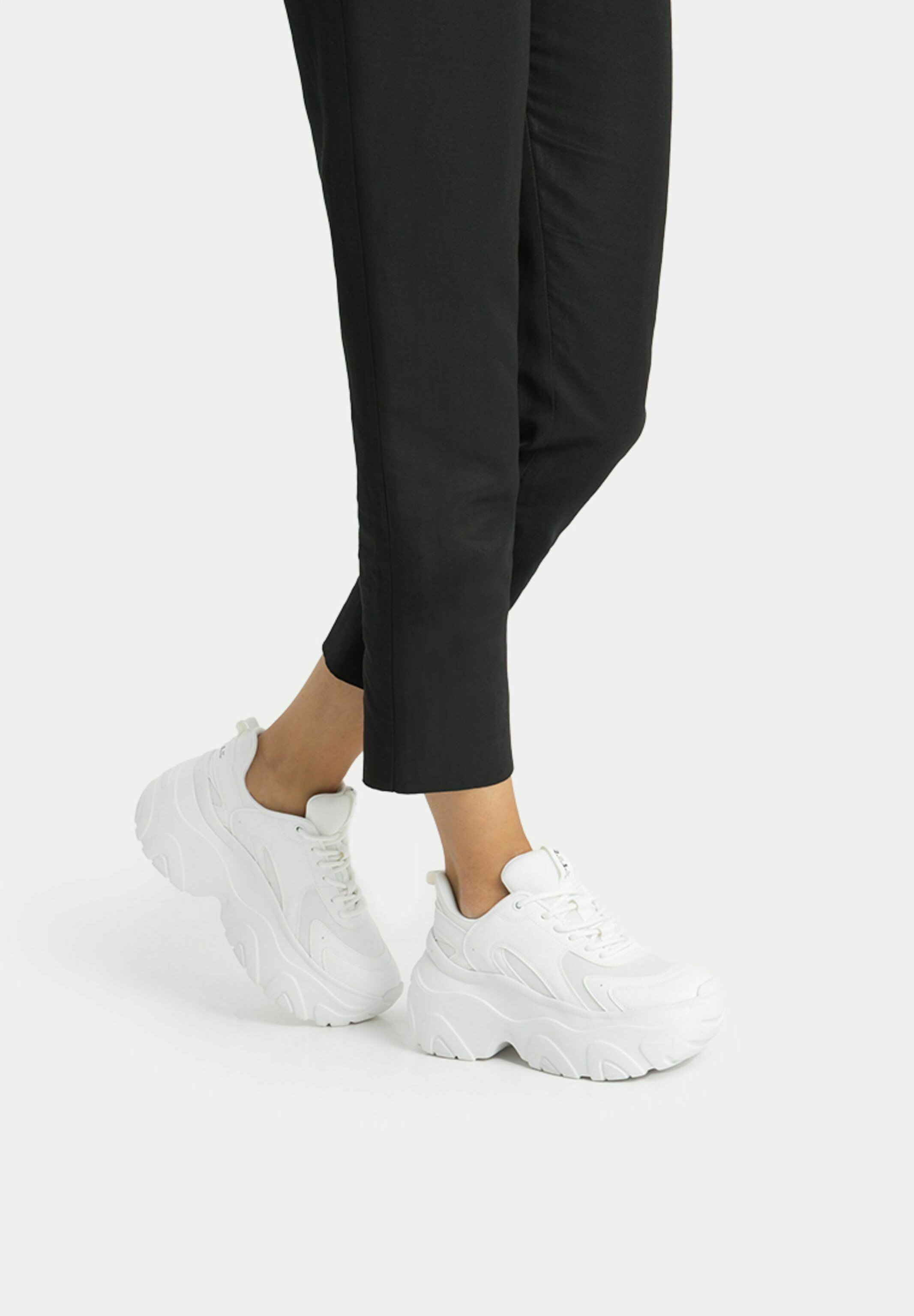 Bershka CONTRAST - Sneakers laag - white/wit - Zalando.nl