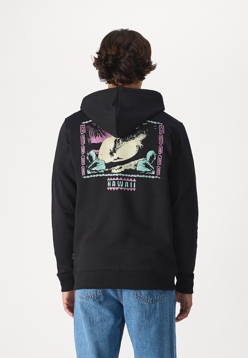 Black hoodie with a colorful graphic depicting Hawaii, featuring palm trees and waves. Includes a front kangaroo pocket and ribbed cuffs.