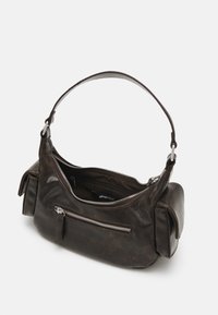 Gina Tricot POCKET BAG - Kézitáska - washed brown