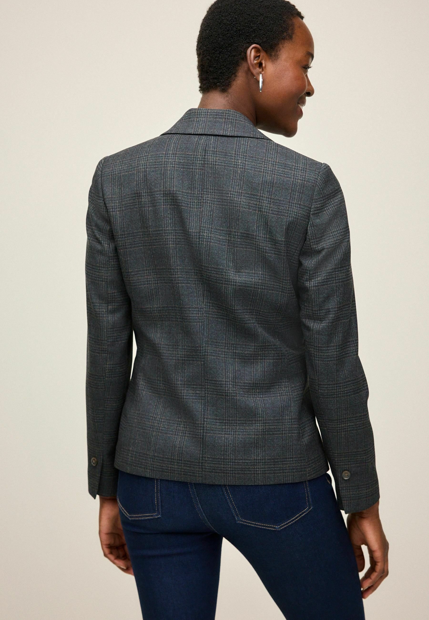 next check blazer