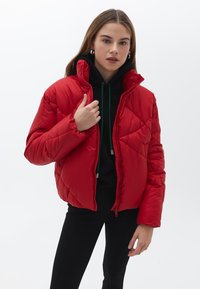 OXXO MIT KURZEM SCHNITT - Winterjas - equestrian red