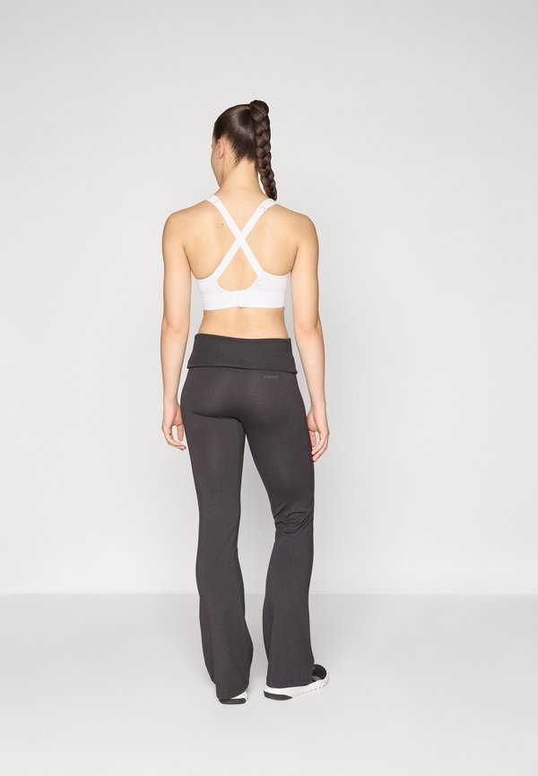 FLARED LEGGINGS - Leggings2