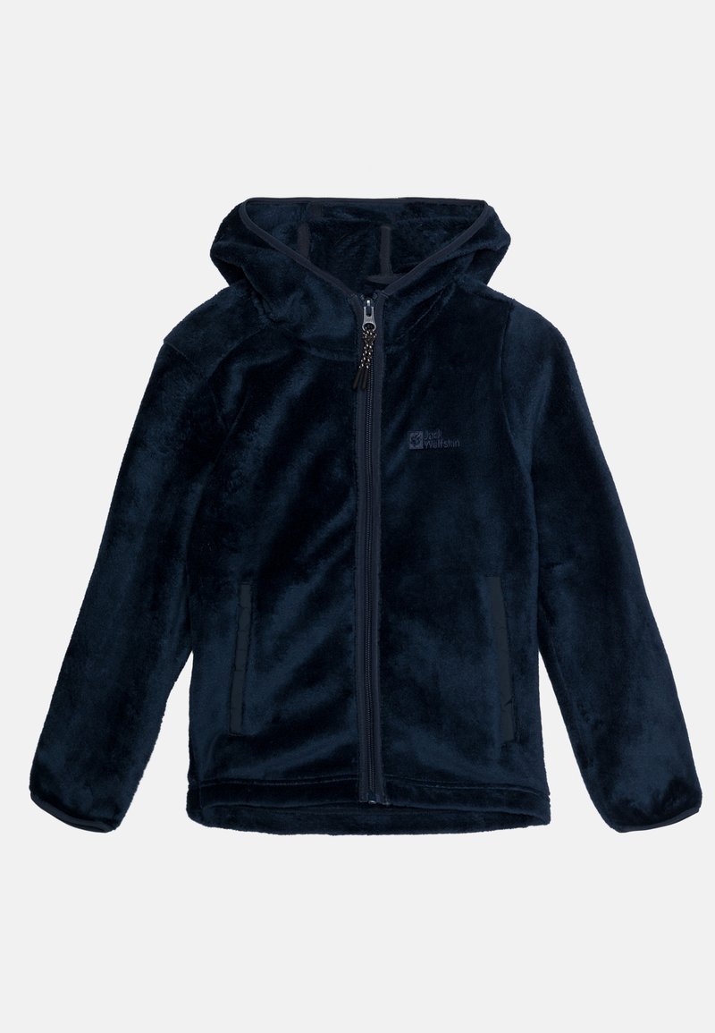 Veste polaire bleu marine avec capuche, fermeture éclair intégrale, deux poches latérales et tissu doux et texturé. Présente un logo de marque sur la poitrine.