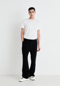 GAP LOOSE  - Trousers - true black