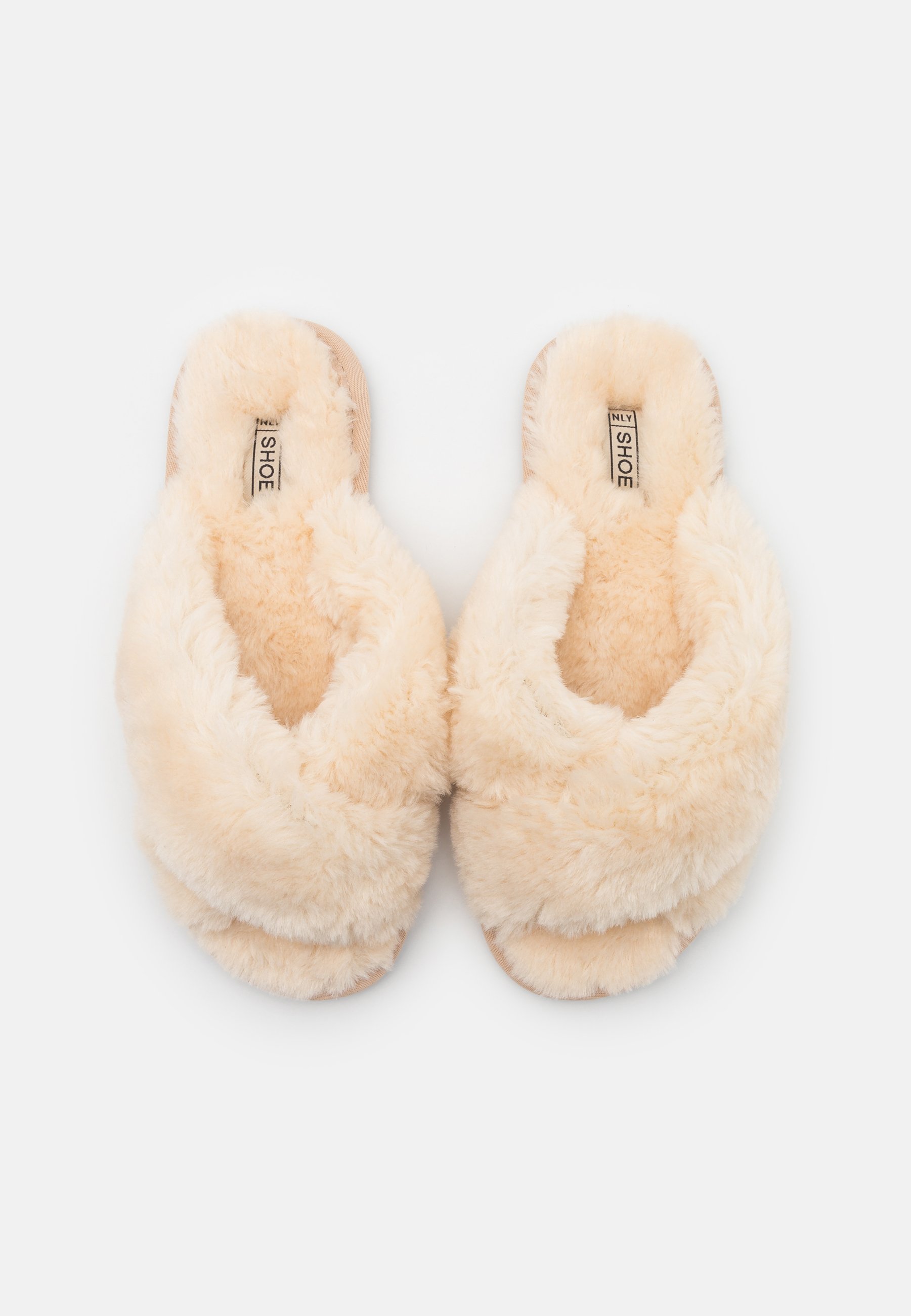 nly by nelly uggs
