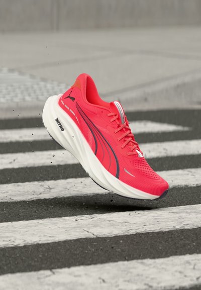 Puma MAGNIFY NITRO 3