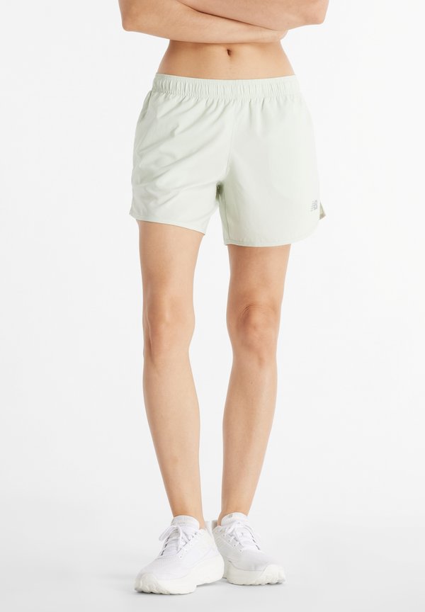 ESSENTIALS SHORT 5 - Kurze Sporthose