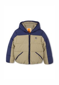 Giubbotto imbottito con corpo beige, maniche e cappuccio blu navy, chiusura con zip, due tasche laterali e logo sul petto.