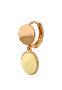 Guldtonade creolörhängen med en rund topp och en större rund gul hängande detalj, slät yta och lever-back-stängning.