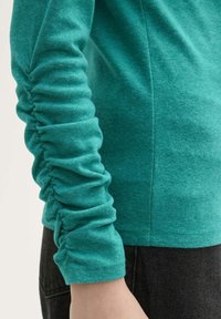 TOM TAILOR DENIM U-BOOT AUSSCHNITT - Langarmshirt - jade green melange