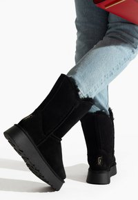 Gooce BREEZY - Botas para la nieve - black