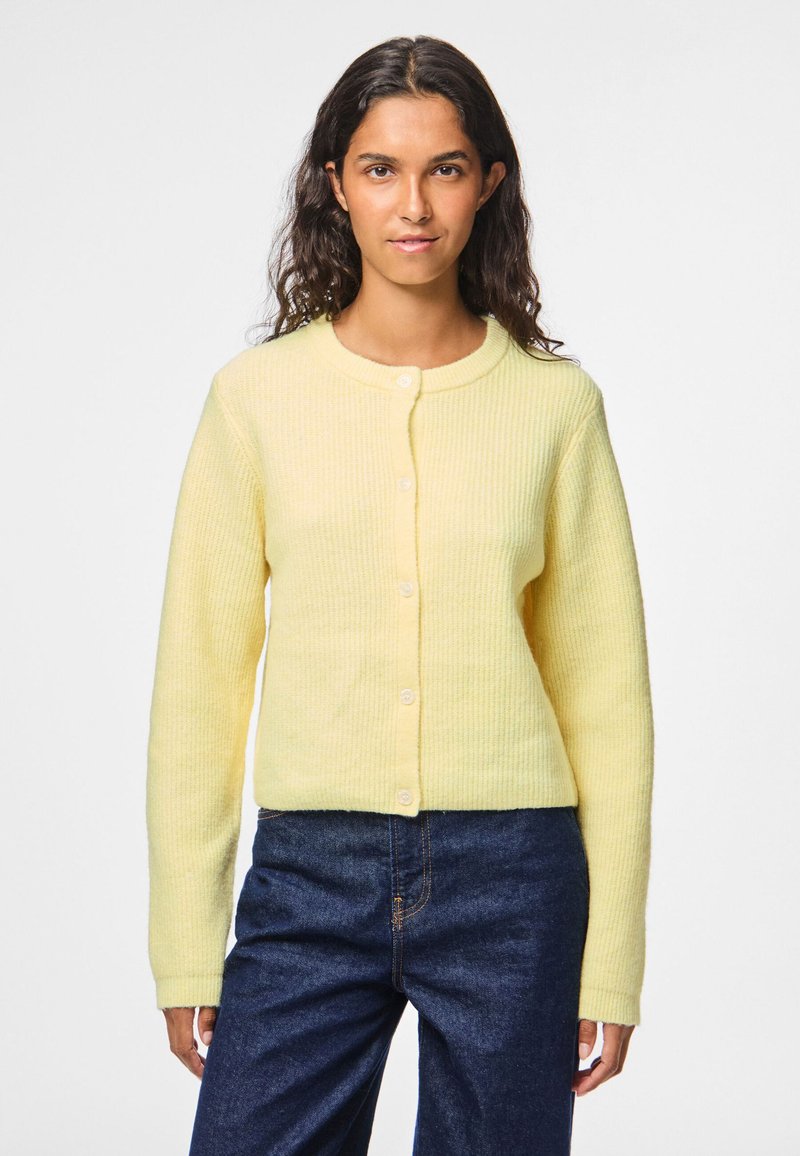 Pieces PCSILLY O NECK  - Gilet - pale banana