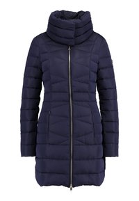 Námořnická modrá dlouhá péřová bunda s vysokým límcem, prošívaným designem, předním zipem a bočními kapsami. Texturovaná tkanina s horizontálními švy.