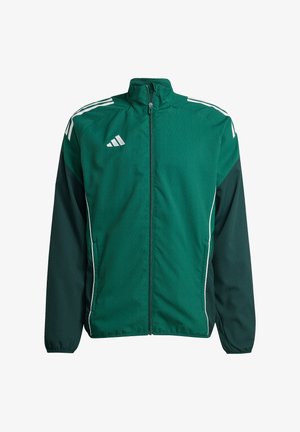 Grüne Zip-Jacke mit weißen Akzenten; hat einen hohen Kragen, drei gestreifte Details auf den Schultern und elastische Bündchen. Aus leichtem Stoff gefertigt.