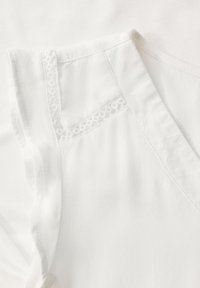 Thumbnail Image 5