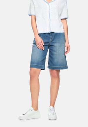 Marc Cain, WARANGAL - Jeans Shorts - blue denim