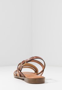 Tamaris Sandals - cognac/bronc