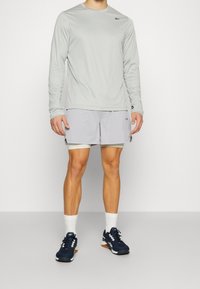 ICANIWILL Shorts 2 en 1 - light blue