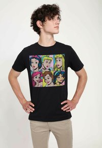 Henry Tiger DISNEY PRINCESSES POP PRINCESSES UNISEX - Triko s potiskem - black