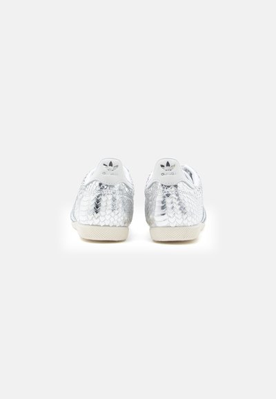 adidas gazelle silver green womens adidas Originals Superstar II main image 1