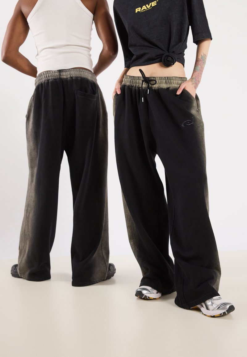 YOURTURN UNISEX - Tréningruha alsók - black