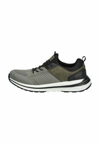 Graue Sportschuhe mit Obermaterial aus Mesh und Synthetik, schwarzen Akzenten, strukturierten Details und einer weißen Zwischensohle mit einem Gummilaufflächenmuster.