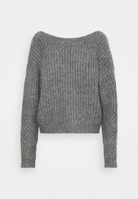 Grå stickad tröja med en off-shoulder halsringning, långa ärmar, ribbade manschetter och nederkant, med ett strukturerat vävmönster.