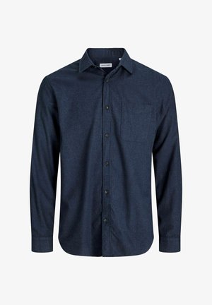 Chemise à manches longues bleu foncé pour homme, avec une poche poitrine et un col pointu, face avant sur fond blanc.