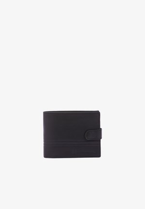 Zwarte leren portefeuille met een gestructureerde afwerking, bi-vouw ontwerp, knoopsluiting en creditcardhouders aan één zijde. Minimalistische branding zichtbaar.