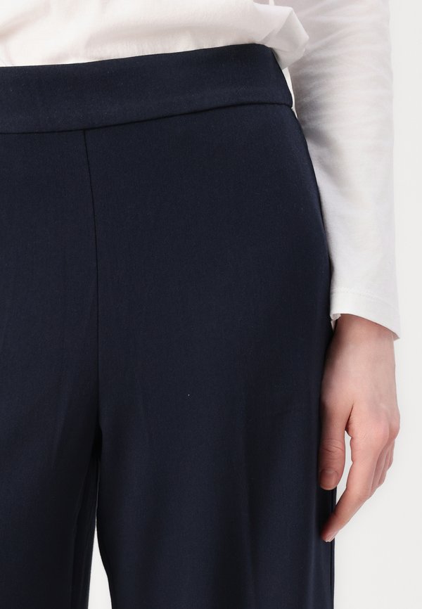 SLFEMMA TARA WIDE PANT  - Trousers - dark sapphire melange4