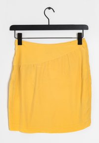 3.1 Phillip Lim Gonna a campana - yellow