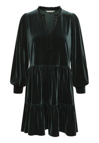 Abito in velluto verde scuro con scollatura a V, colletto arricciato e maniche lunghe a sbuffo. Un design arricciato in vita porta a una gonna svasata.